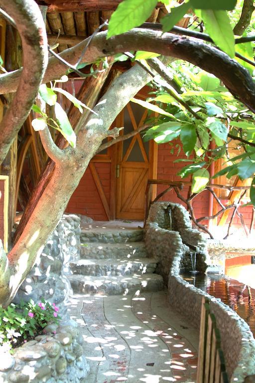 באניוס Finca Chamanapamba Guest House מראה חיצוני תמונה