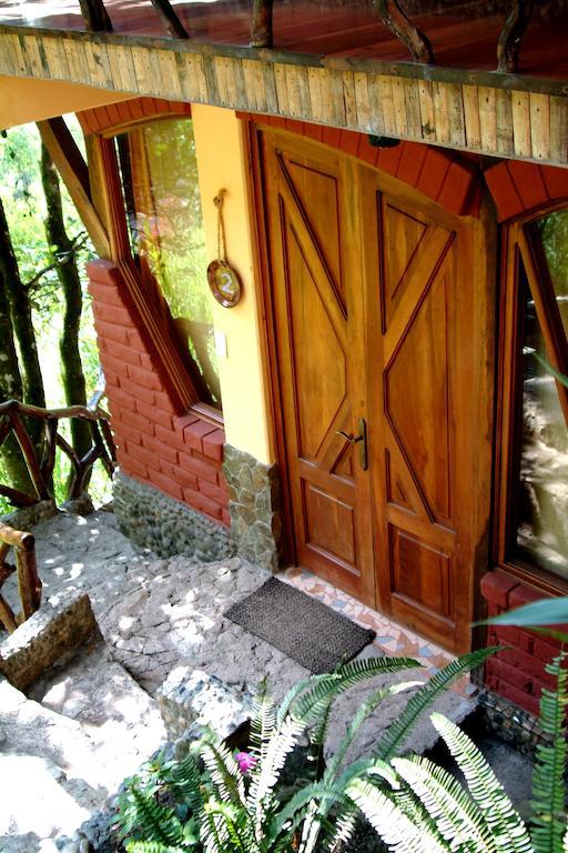 באניוס Finca Chamanapamba Guest House חדר תמונה