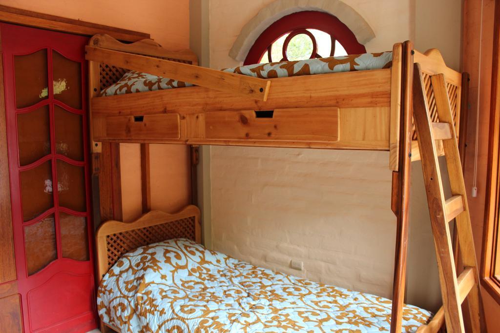 באניוס Finca Chamanapamba Guest House מראה חיצוני תמונה