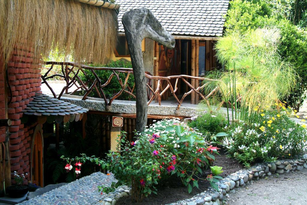 באניוס Finca Chamanapamba Guest House מראה חיצוני תמונה